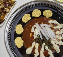 Stir-fried in Iron Pot