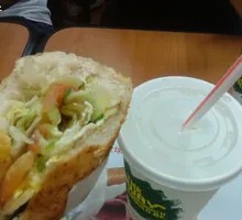 Aromatic Tuna Sandwich