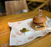 Ouyeliliang Triple Burger