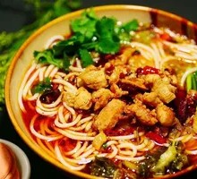 Spicy Chicken Cubes Noodles