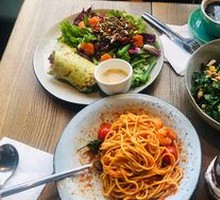 Pan-seared Salmon with Mango Avocado Salad