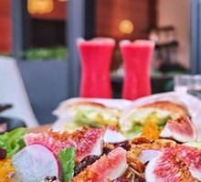 Fig Quinoa Salad