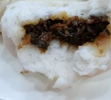 Preserved Mustard Greens and Pork Buns