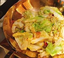 Hangzhou-style Spicy Cabbage Roll