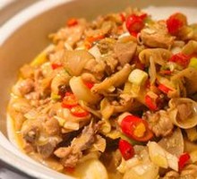 Stir-Fried Chicken with Rapeseed Oil