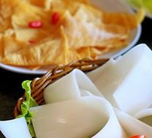 Wide Rice Noodles