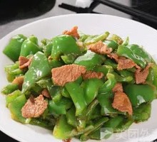 Stir-Fried Pork with Green Pepper Rice Bowl