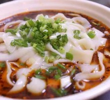 Braised Pork with Knife-Cut Noodles