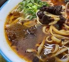 Braised Pork Noodles with Hand-cut Style