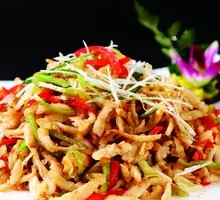 Stir-Fried Pork with Green Pepper and Knife-Cut Noodles