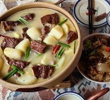 Stewed Pork Rib with Potatoes