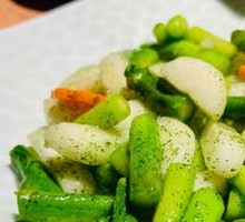 Asparagus with Water Chestnuts Stir-fry