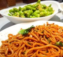 Stir-Fried Noodles with Shredded Pork