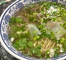 Clear Soup Beef Noodles