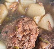 Braised Radish with Meatballs