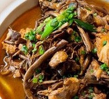 Stewed Chicken with Wild Mushrooms