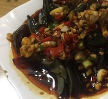 Green Pepper and Century Egg Stir-fry