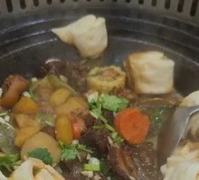 Special Beef Shank Stew with Pancake