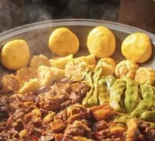 Stewed Beef Tendons and Brain in Iron Pot