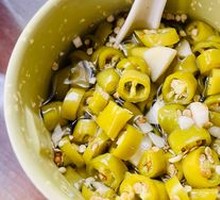 Pickled Chili in Vinegar