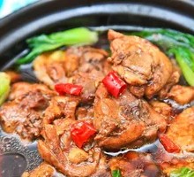 Stewed Chicken with Brown Sauce