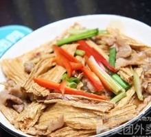 Stir-fried Pork Slices with Tofu Skin
