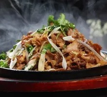 Beijing-style Stir-Fried Roasted Lamb