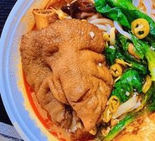 Pork Trotter Snail Noodles