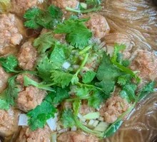 Braised Meatballs in Clay Pot