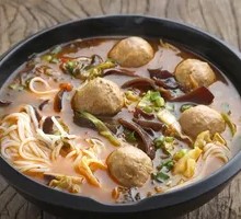 Tomato Beef Meatball Rice Noodles