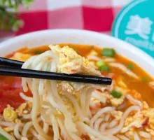 Tomato and Egg Noodles