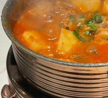 Tomato Soup with Beef Brisket