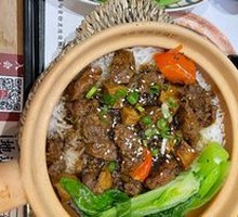 Black Pepper Beef Claypot Rice