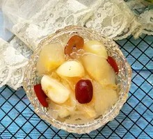 Braised Pear with Rock Sugar and Lotus Root