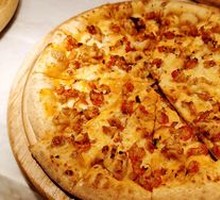 Spicy Crawfish Pizza