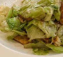 Shredded Cabbage Stir-Fried with Naan