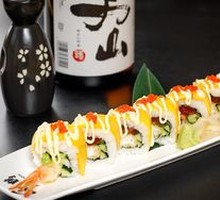 Fresh Mango Shrimp Roll