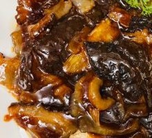 Braised Sea Cucumber with Green Onion