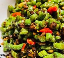 Stir-Fried String Beans with Rice