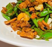 Stir-fried Pork with Wild Chilies