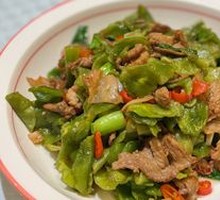 Crispy Lettuce Stir-Fried with Meat