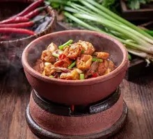 Stewed Tofu with Pork Bones in Earth Oil