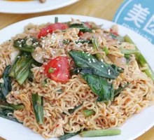 Stir-Fried Instant Noodles