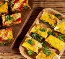 Premium Grilled Cold Noodles with Two Eggs and Two Sausages