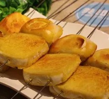 Grilled BBQ Sauce Steamed Bun Slices