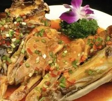 Whole Lamb Head with Bones