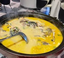 Braised Catfish with Yellow Sauce