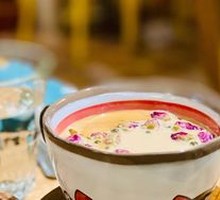 Freshly Boiled Rose Maple Syrup Milk Tea
