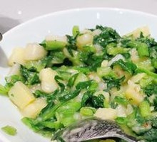 Stir-Fried Greens with Potatoes