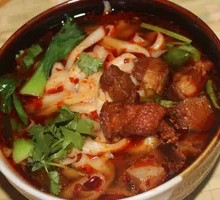 Fragrant Braised Pork Noodles